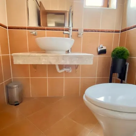 Charming Near Gondola & Bar Street, Cedar 1 Complex 아파트