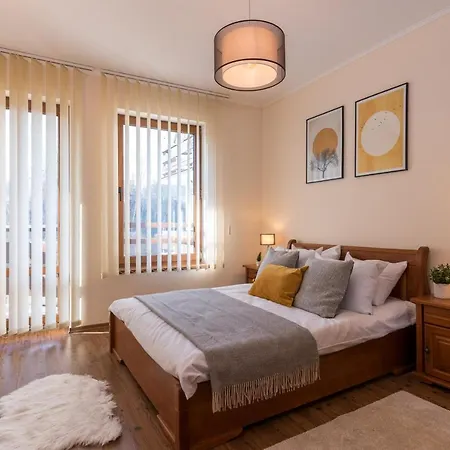 شقة Charming Near Gondola & Bar Street, Cedar 1 Complex