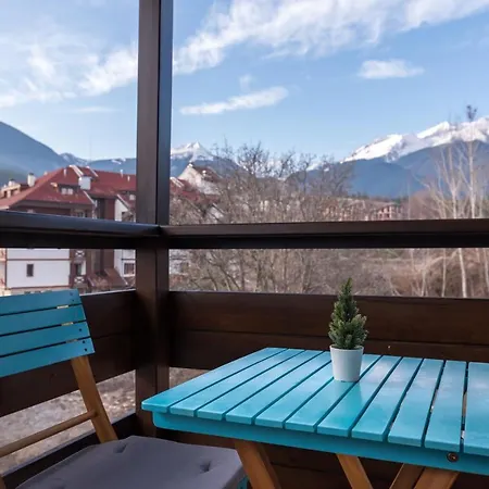 Apartment Charming Near Gondola & Bar Street, Cedar 1 Complex *